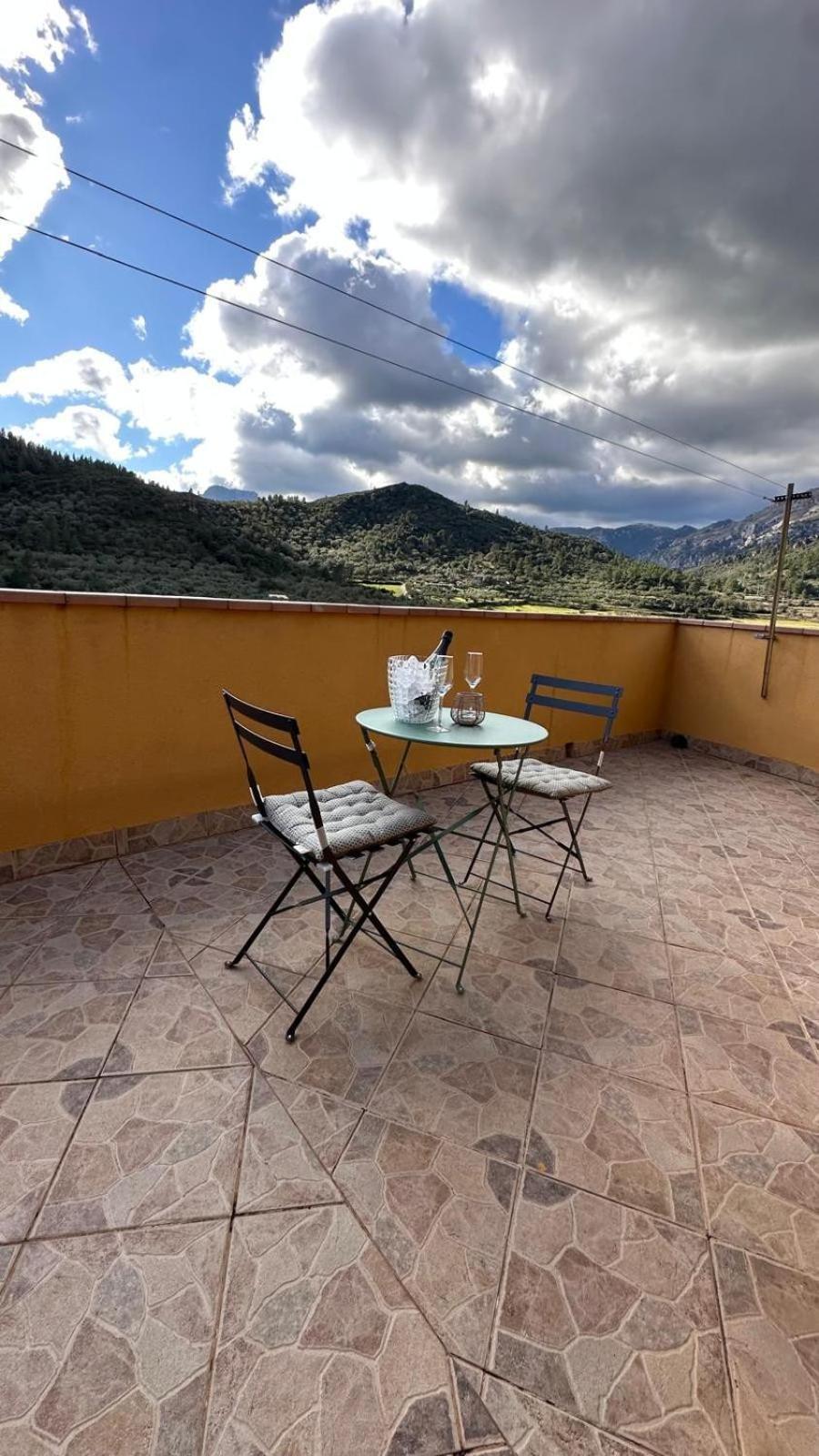 Ferienwohnung Ca La Cabrera Alfara de Carles Exterior foto